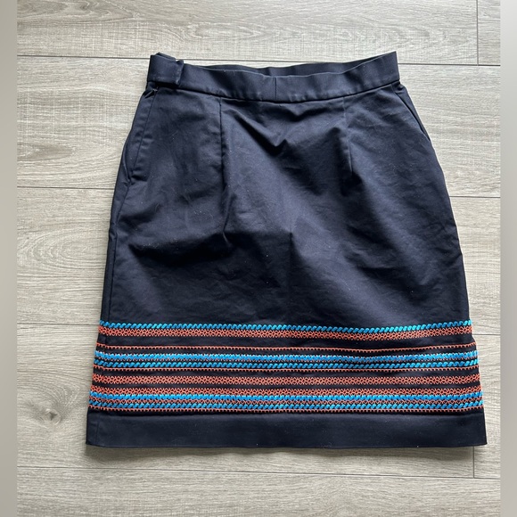 Brooks Brothers- Embroidered Skirt - size:US6 - Picture 5 of 8